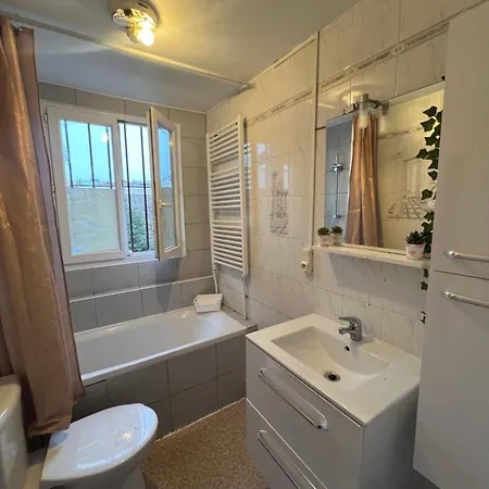 Maisonnette De Apartment